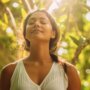 Respiración holotrópica: una vía hacia la sanación profunda y la expansión de conciencia
